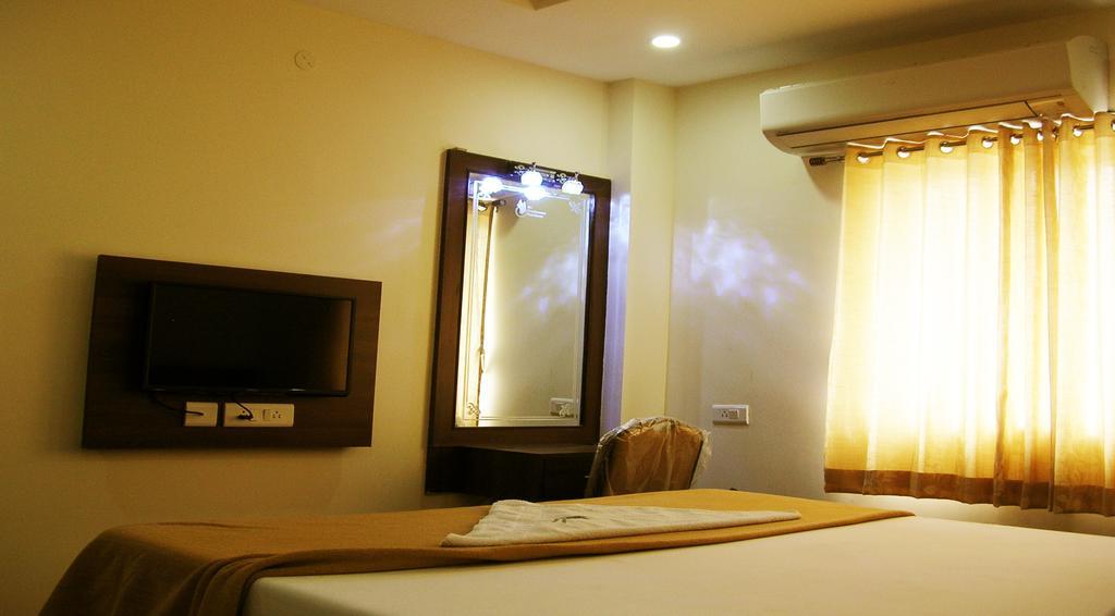 Sri Kapileswara Residency Hotel Tirupati Cameră foto