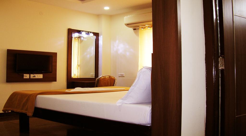 Sri Kapileswara Residency Hotel Tirupati Cameră foto
