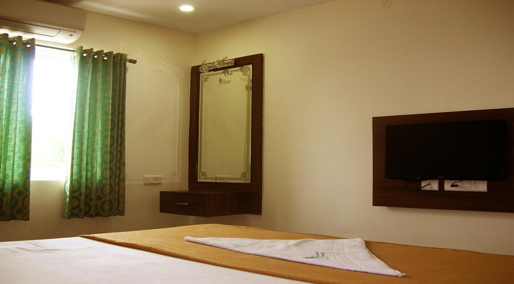 Sri Kapileswara Residency Hotel Tirupati Cameră foto